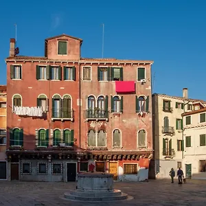 The Arch Historic Apartment Venice